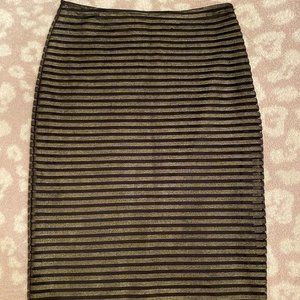 Cute Black and Gold Metallic Pencil Skirt Sz Small